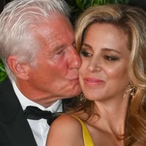 6cba6690fe2a Shutterstockeditorial14467794s.jpg 768x432 1